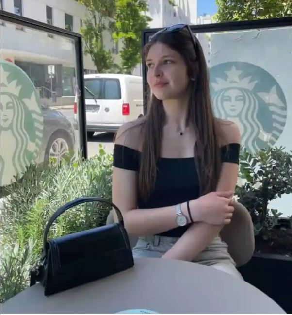 Ana Humenna seguiu a área da engenharia, mas viver “longe dos pais tem sido um desafio”